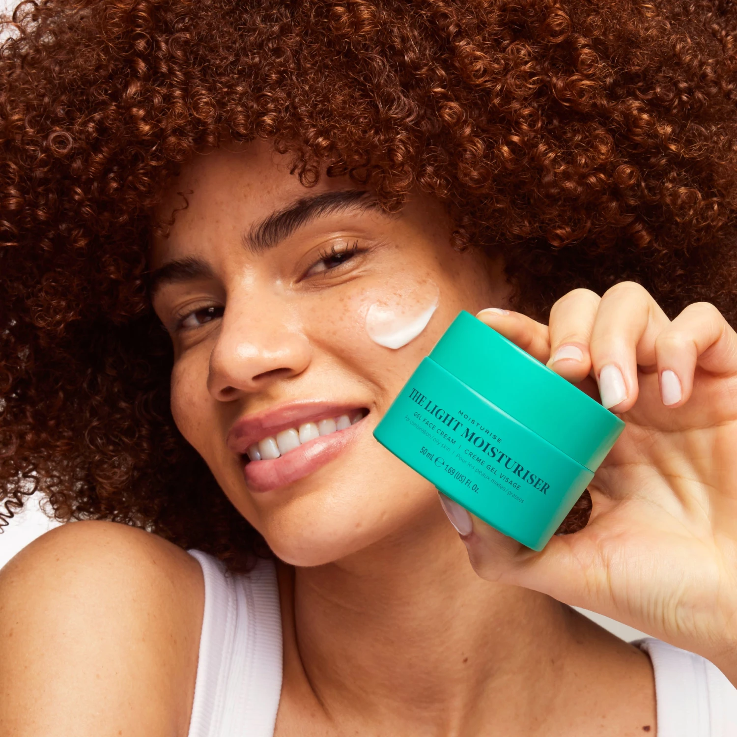 The Light Moisturiser - Image 2